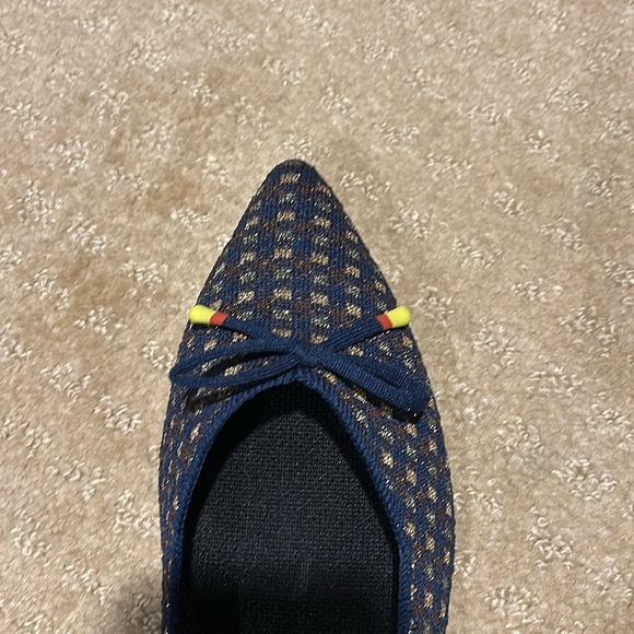 Rothy’s limited edition super cute Point dotted pattern, size 10 - Picture 3 of 5